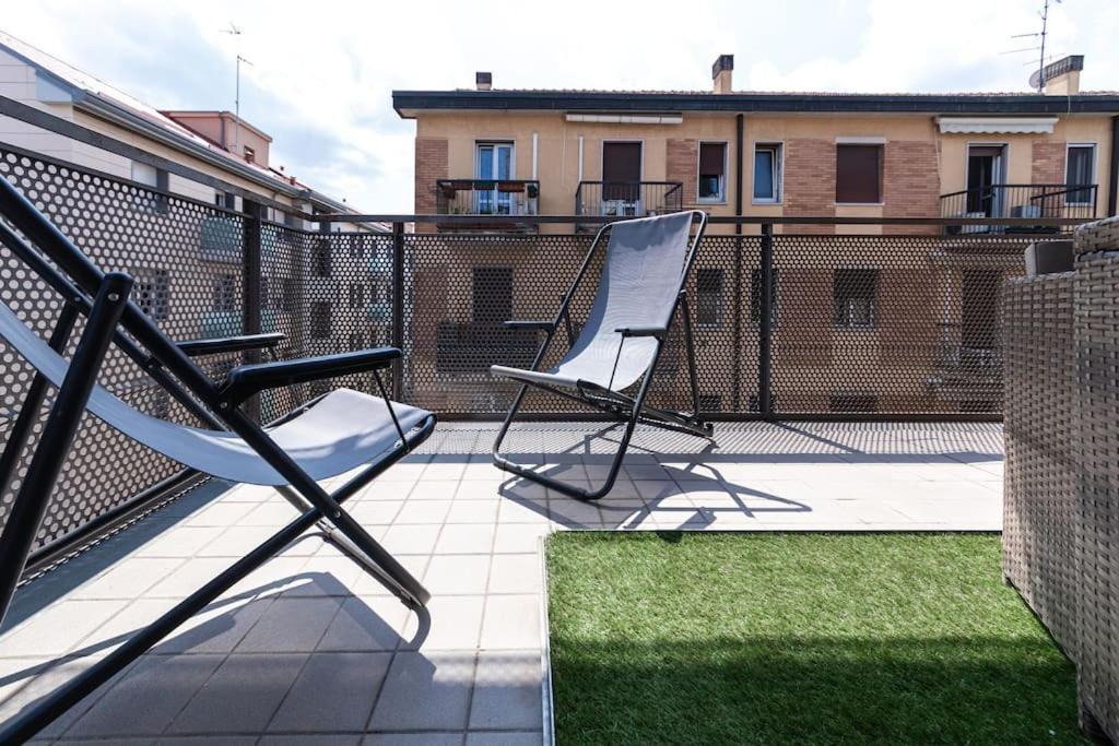 Appartamento Caterina A 5 Minuti Da Milano Fiere E San Siro Con Wifi-Netflix-Free Parking Esterno foto